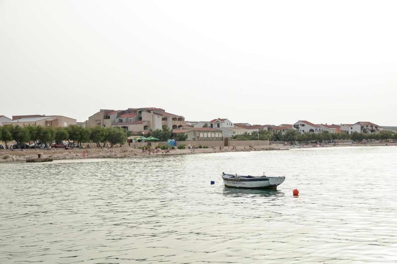 Jovici  Apartment Olive מראה חיצוני תמונה