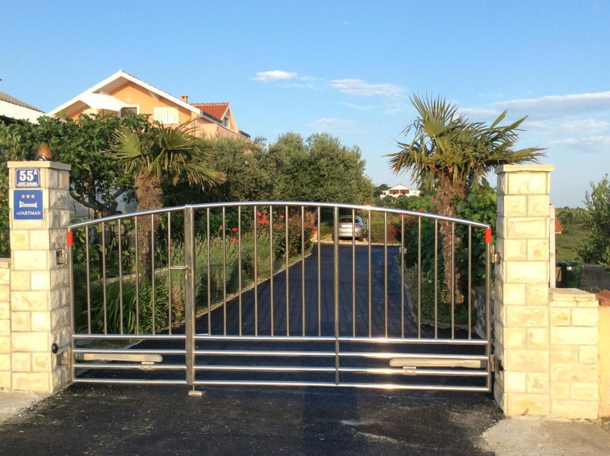 Jovici  Apartment Olive מראה חיצוני תמונה