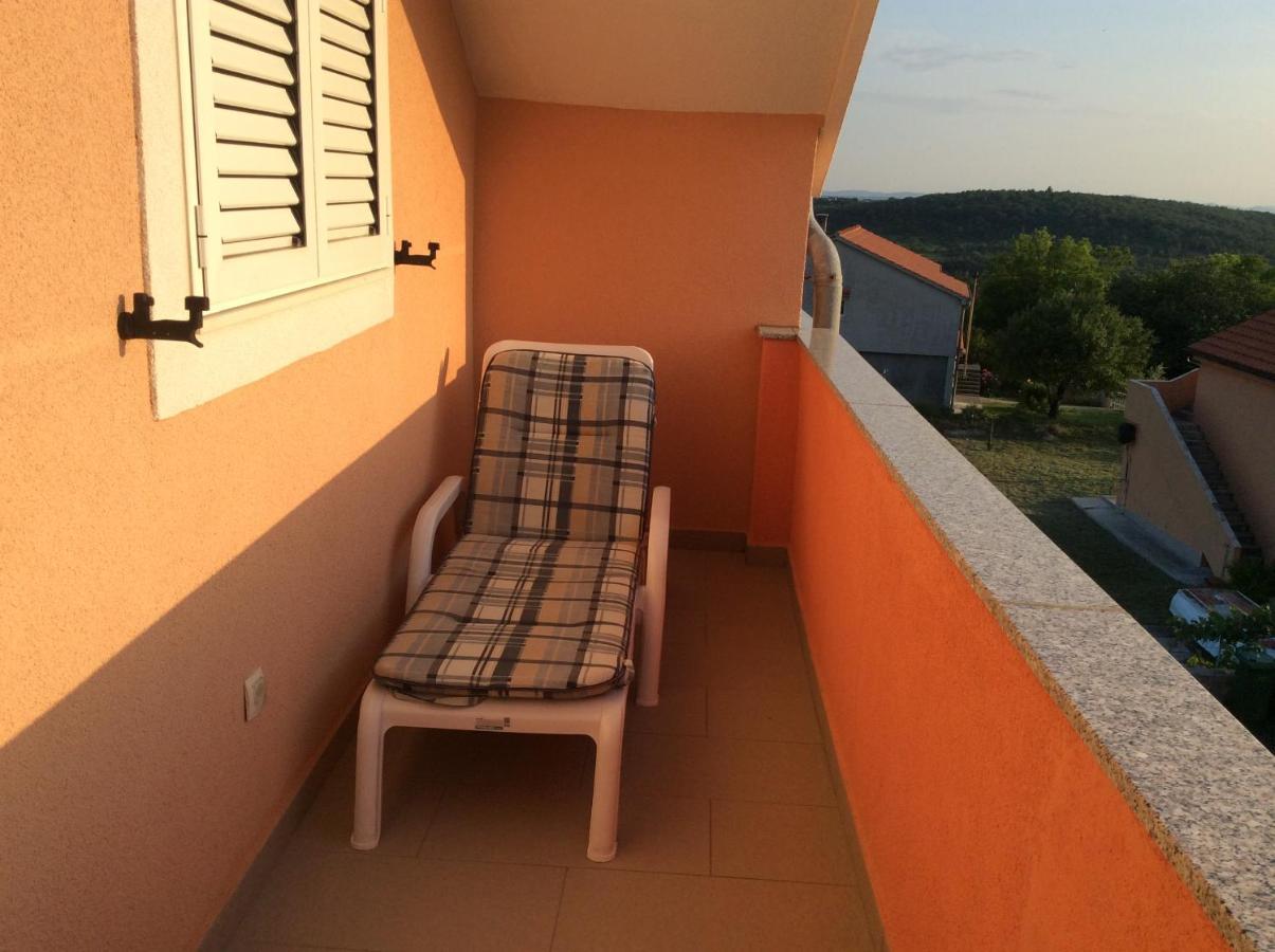 Jovici  Apartment Olive מראה חיצוני תמונה