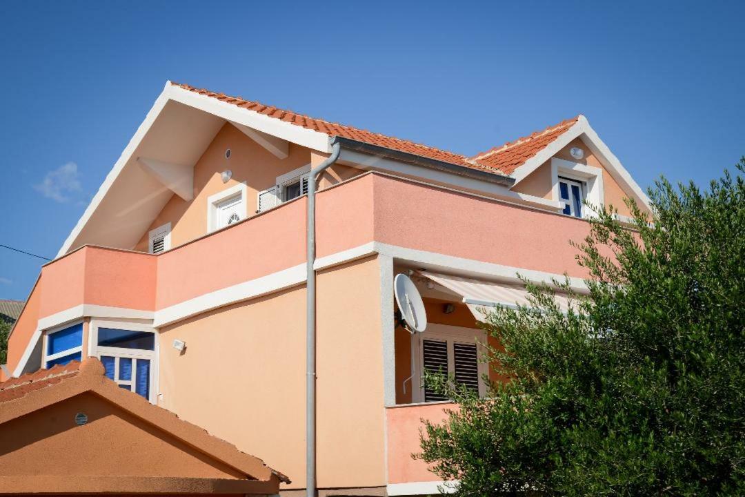 Jovici  Apartment Olive מראה חיצוני תמונה
