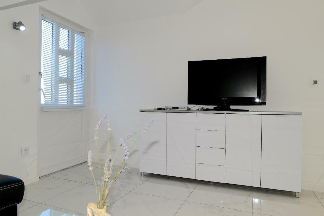 Jovici  Apartment Olive מראה חיצוני תמונה