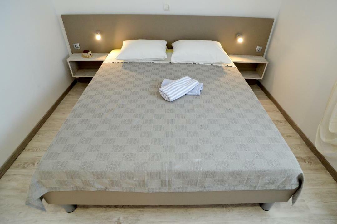 Jovici  Apartment Olive מראה חיצוני תמונה